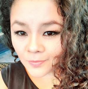 Meet your Posher, Eliza